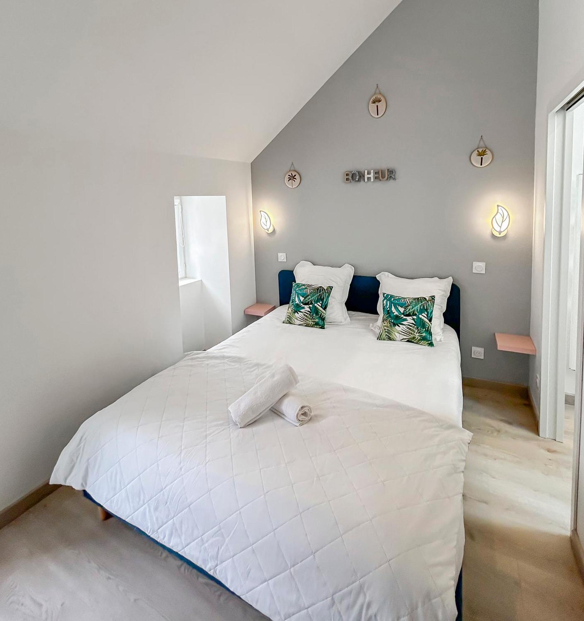 L'Atypique Hyper Centre Wifi Et Netflix Gratuit Apartment Mayenne Exterior photo