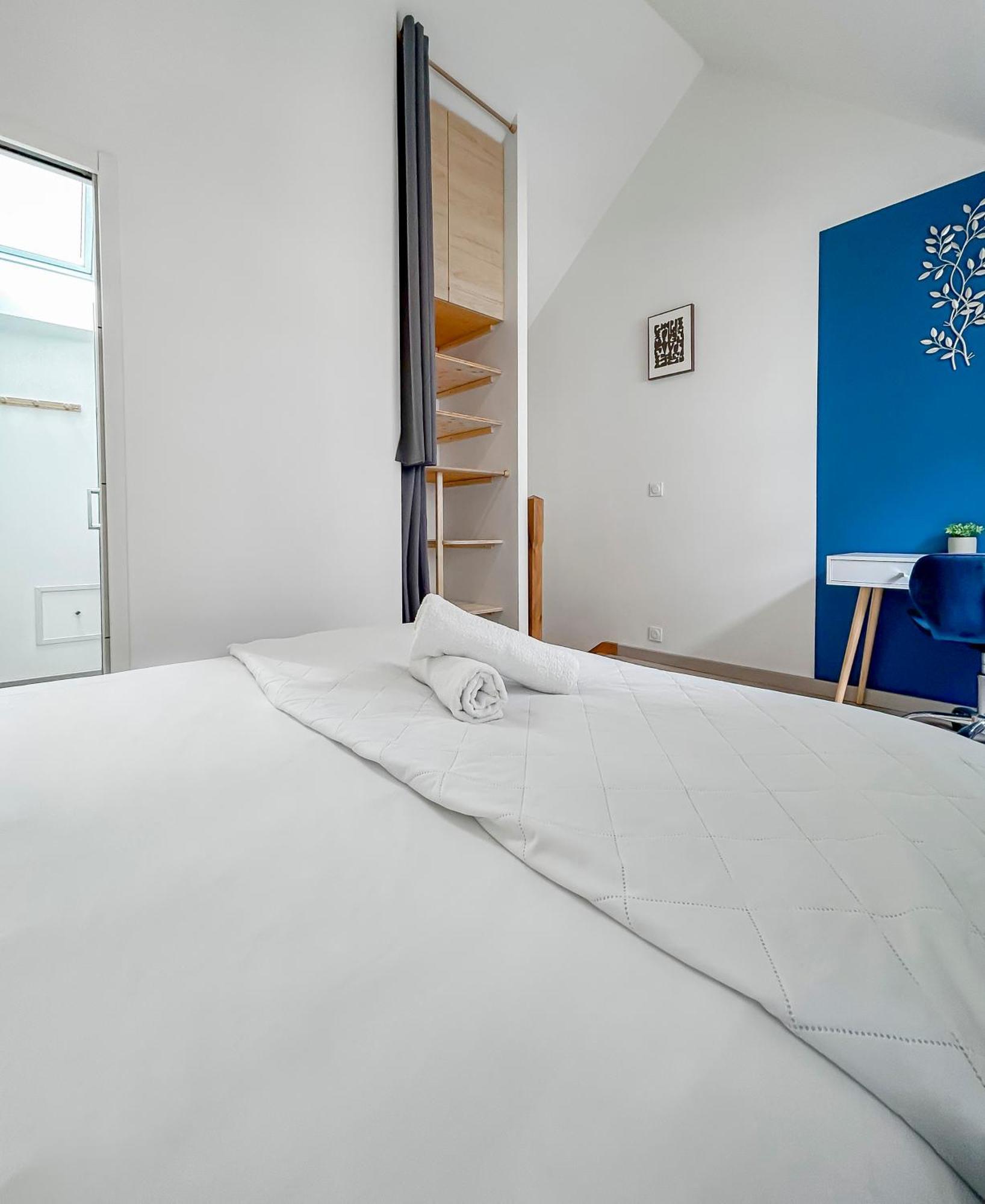 L'Atypique Hyper Centre Wifi Et Netflix Gratuit Apartment Mayenne Exterior photo